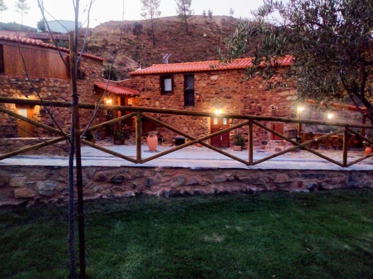 Refugio Do Raposo/Casa Deneb Villa Montes da Senhora Екстериор снимка