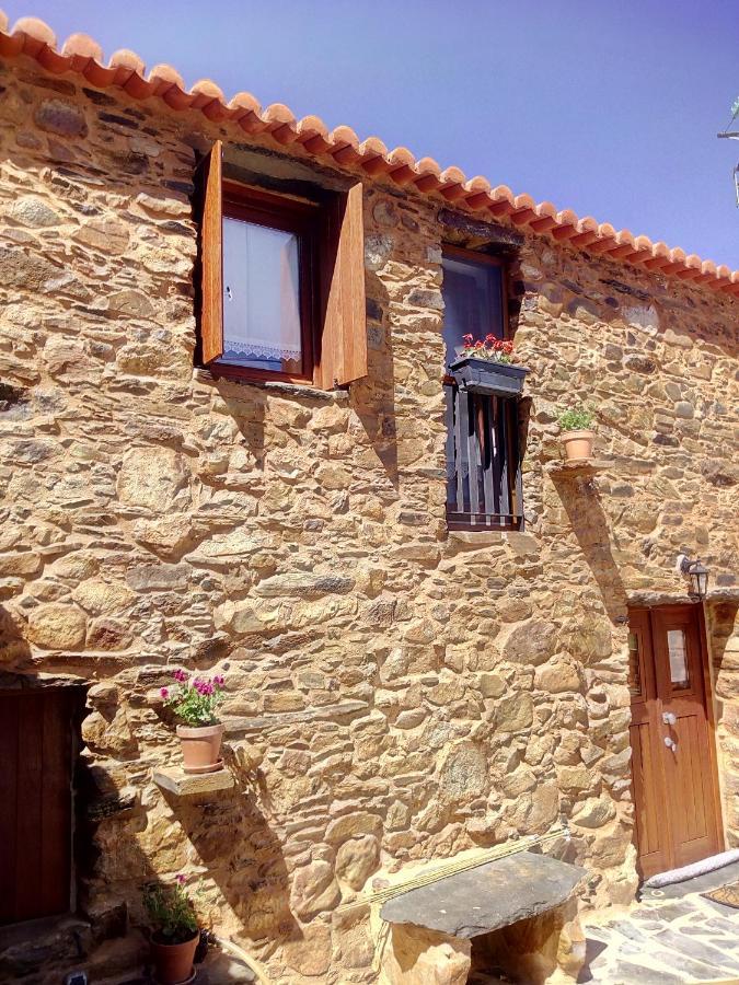 Refugio Do Raposo/Casa Deneb Villa Montes da Senhora Екстериор снимка